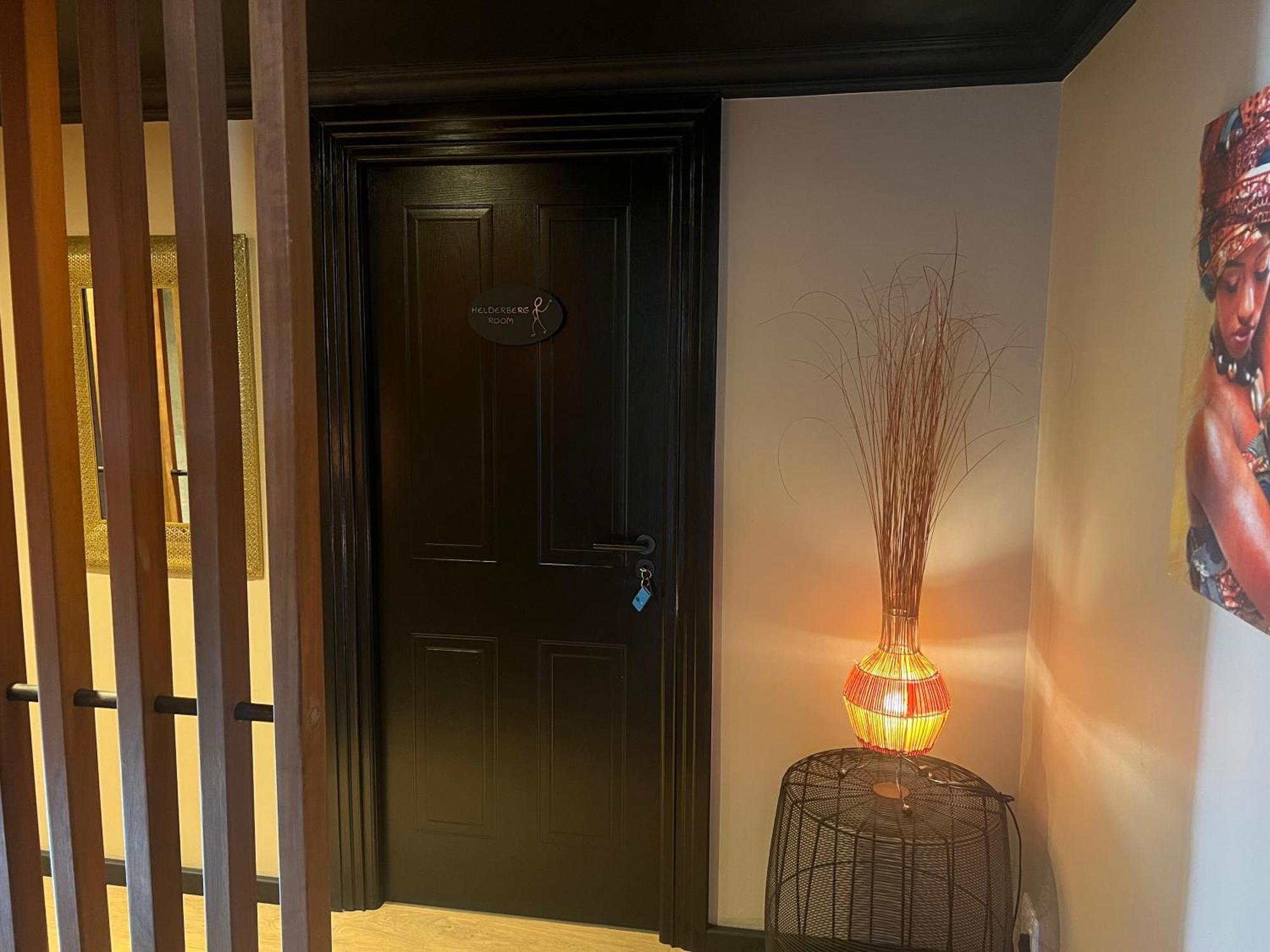 Yebo Boutique Guesthouse Somerset West Bagian luar foto